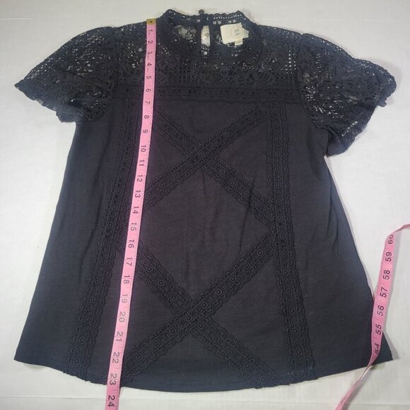 Ella Moss Lace Accent Black Short-Sleeve Blouse Keyhole Back Size XS - Picture 3 of 5